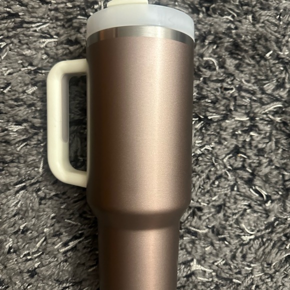 Stanley 40oz Thirst Quencher - Picture 2 of 5